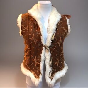BoHo CHIC Faux Fur Tooth Toggle accent Floral Brown Cream Layering Vest Jacket S